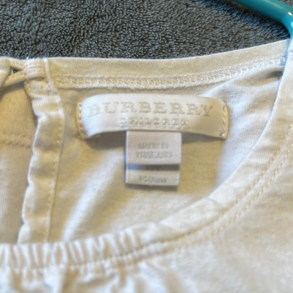 Burberry shirt - Picture 3 of 3
